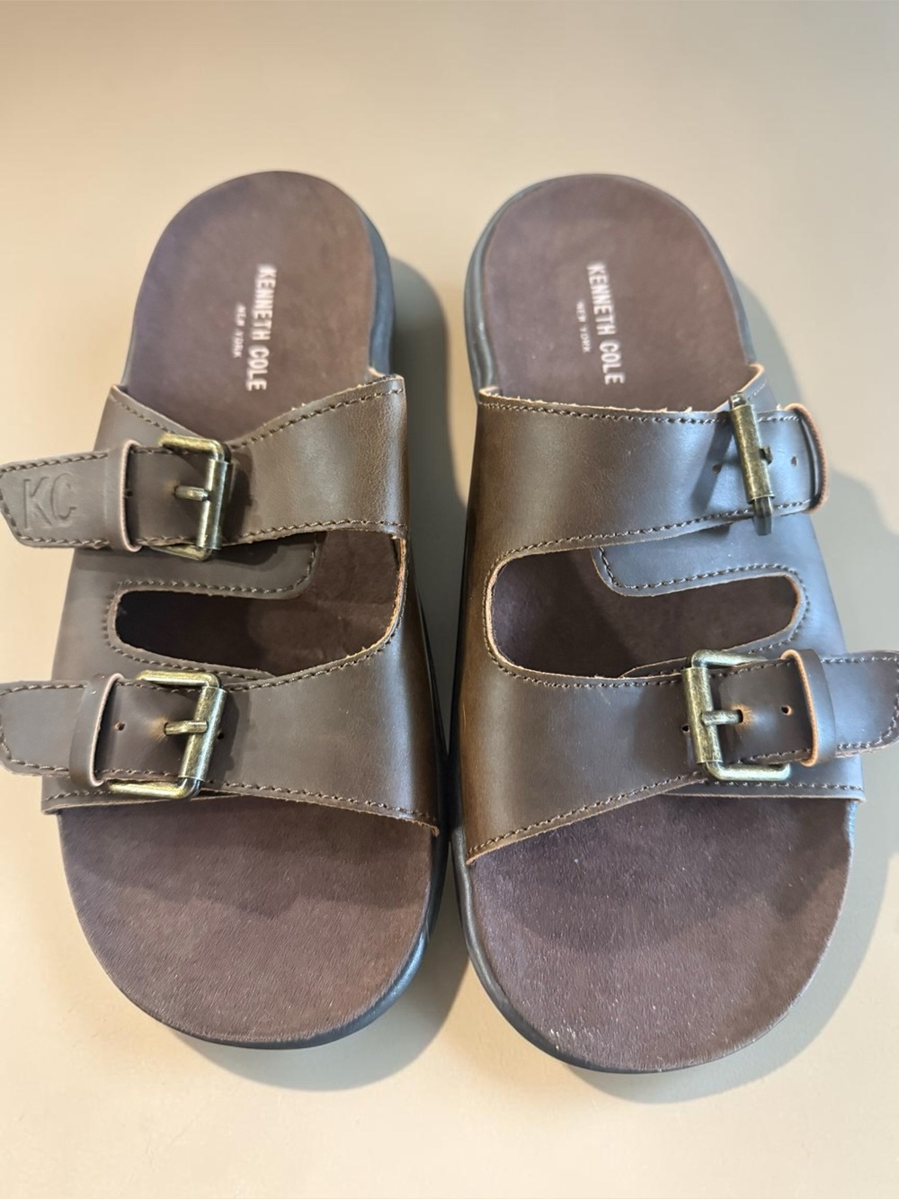 New In Box Kenneth Cole Kids Leaf Leo Brown Double-Buckle Slide Sandals Size 4